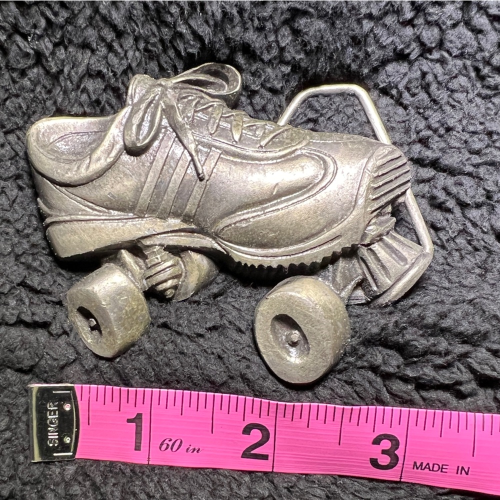 Retro 1979 Roller Skate Belt Buckle Indiana Metal Craft Y-96